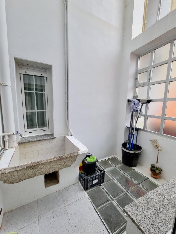 Piso De 3 Habitaciones A 3 Minutos De La Playa. Ribeira Exterior photo